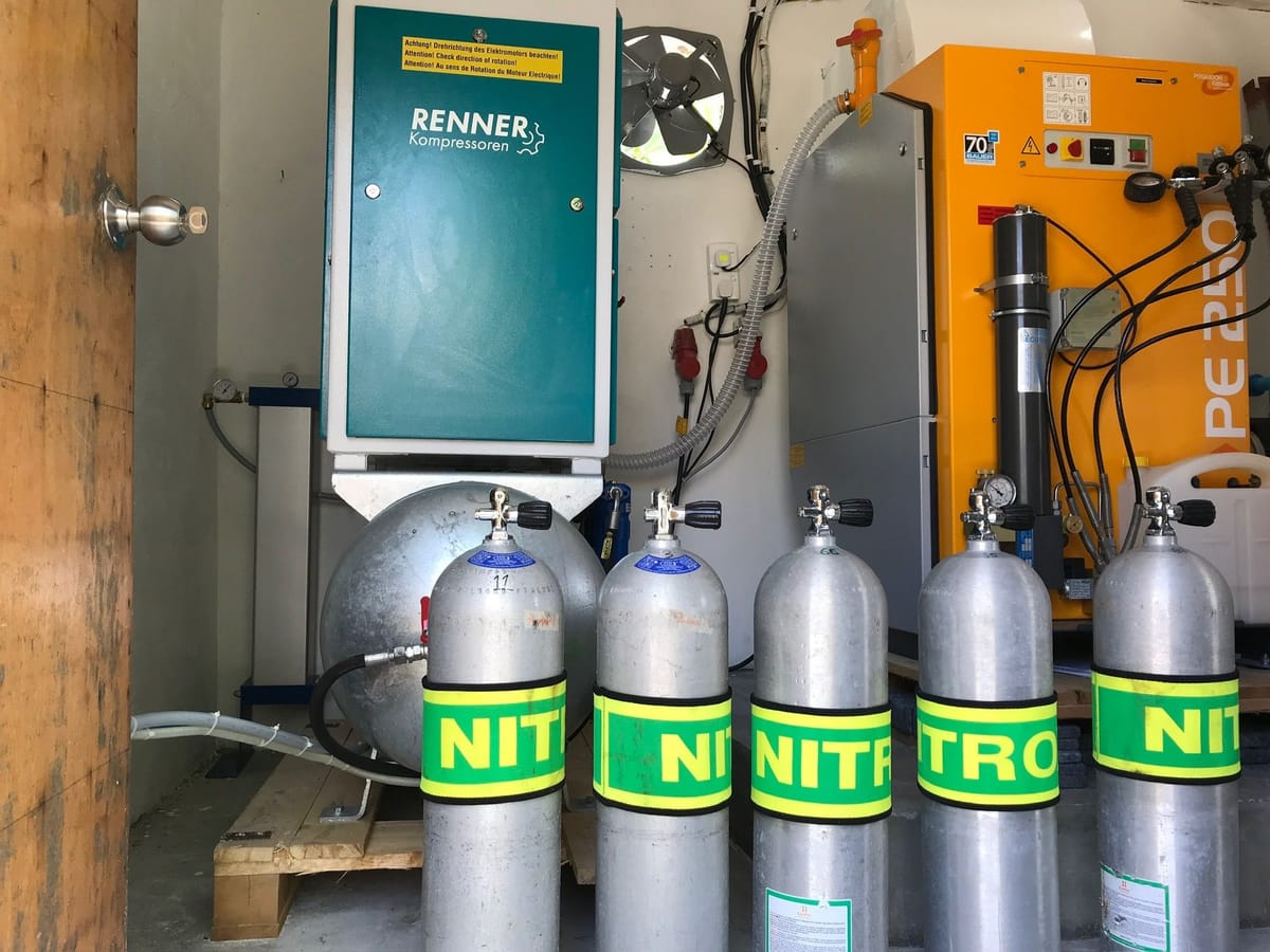 Nitrox tanks at the filling station